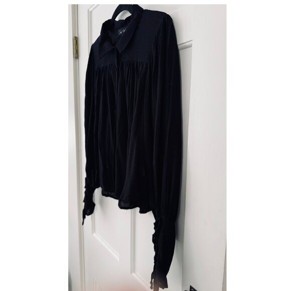 Oak & Trellis Black Button Front Tie Sleeve Blouse Women's Medium - Picture 6 of 6